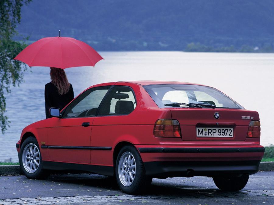  BMW 318ti Compact 1994 года  (фото 1 из 2)